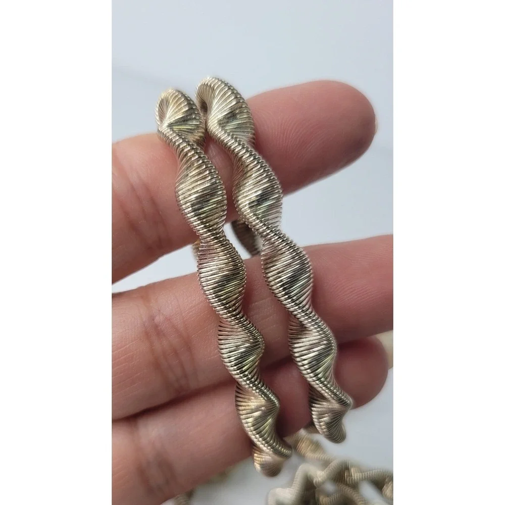 8 Unbranded Napkin‎ Rings Set Silver Plate Twisted Coil Ribbed Wavy Table Decor